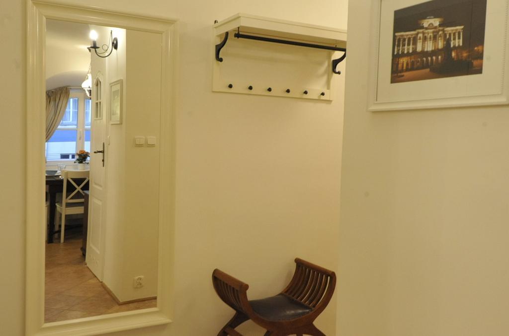 Milotu - Apartament Uniwersytecki Варшава Екстериор снимка